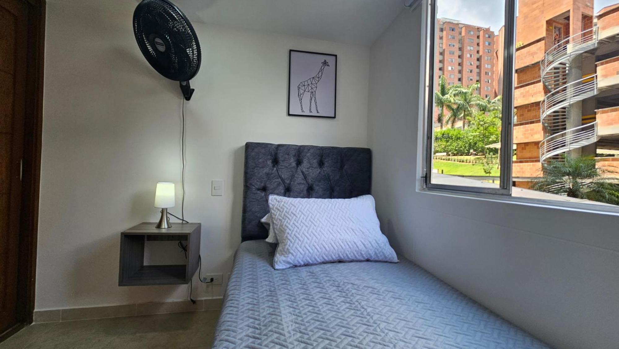 Apartamento Full En Medellin, Loma De Bernal, Reservas Con Dcto Solo Por Pc No Por Movil Apartamento Medellín